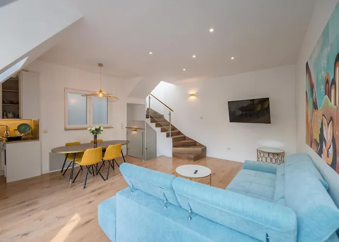 2 Bedroom 2 Bathroom Loft With Terrace By The Opera