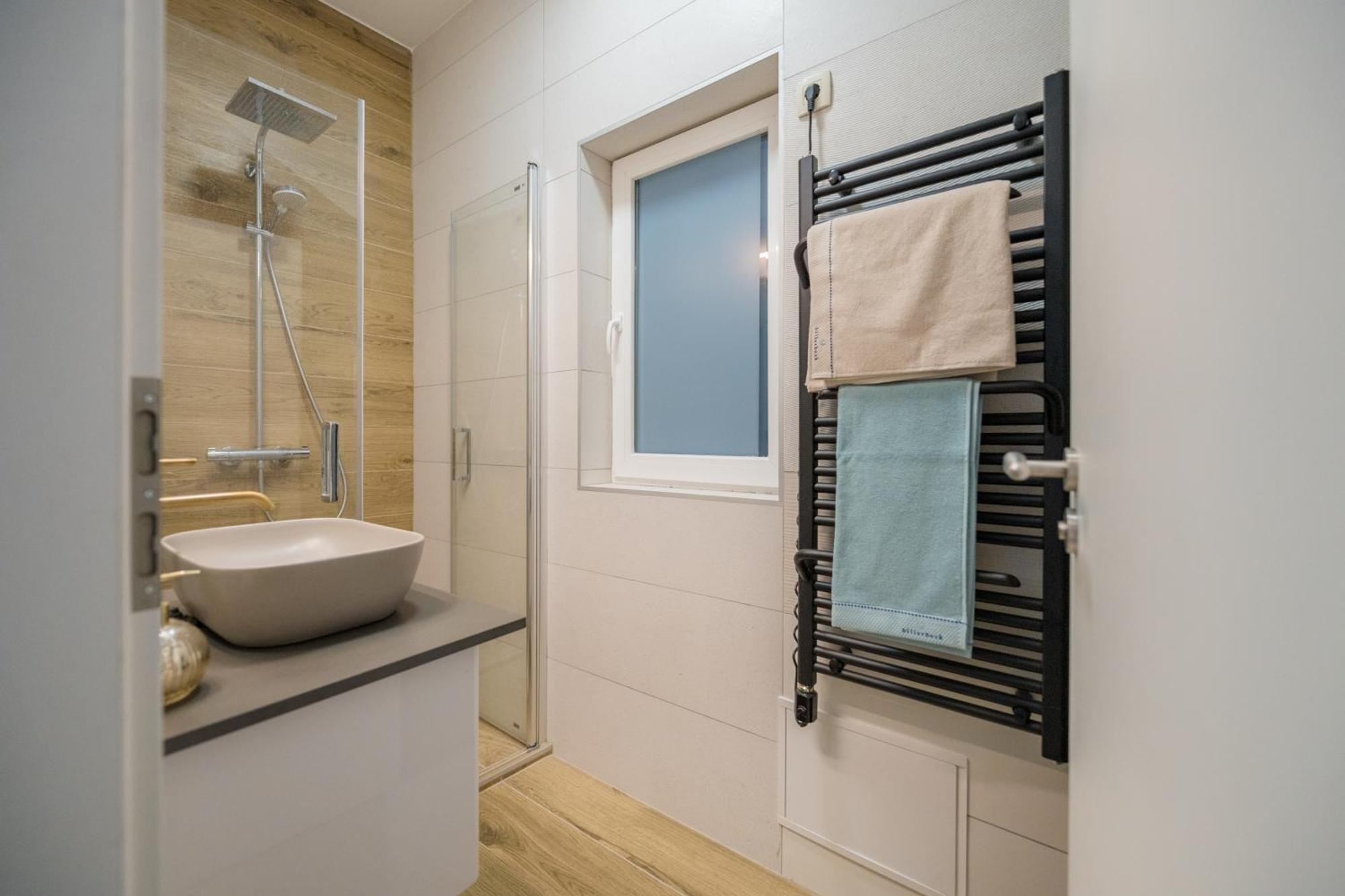 2 Bedroom 2 Bathroom Loft With Terrace By The Opera Budapesta